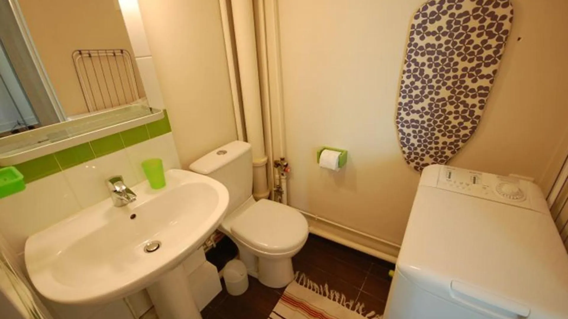 Apartment Studio Paris Near Invalides Unesco Eiffel Tower Montparnasse