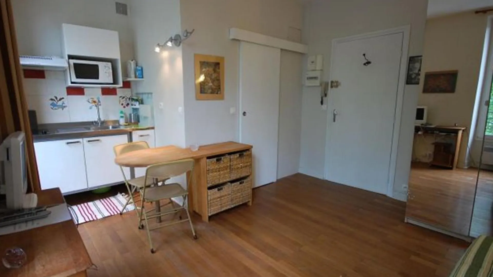 Apartment Studio Paris Near Invalides Unesco Eiffel Tower Montparnasse